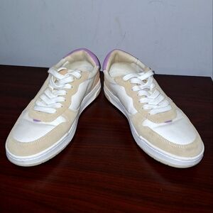 Madewell Unisex athletic shoes in a mens 5.5M  or a womens 7M. Pre-loved